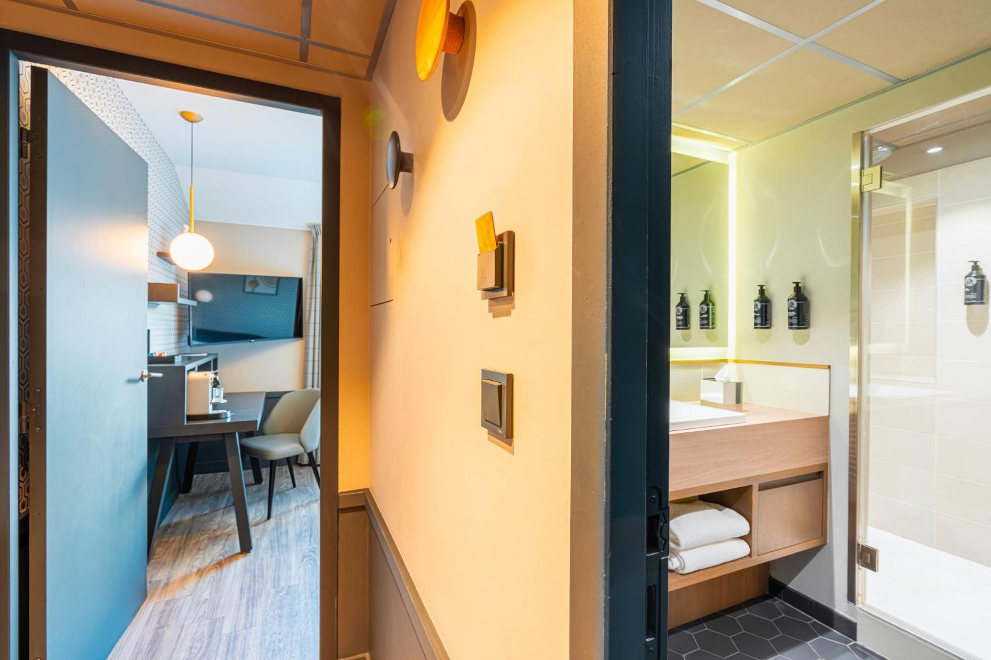 Le Splendid Hotel Lac D'Annecy - Handwritten Collection Екстериор снимка